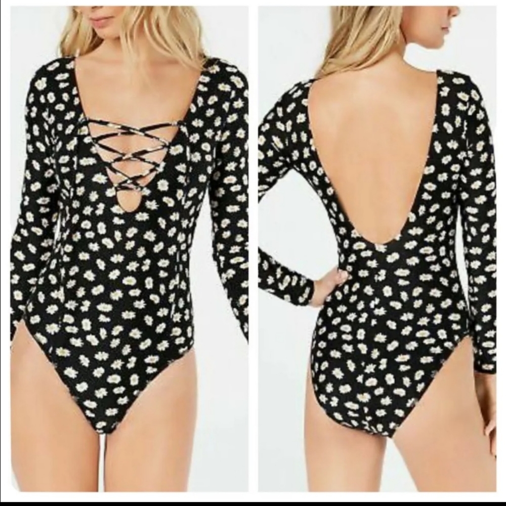 Volcom Bathing Suit Nwt size M